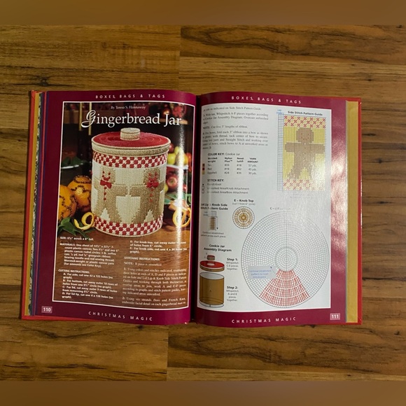 Christmas Magic Plastic Canvas Book The Needlecraft Shop - Picture 9 of 16
